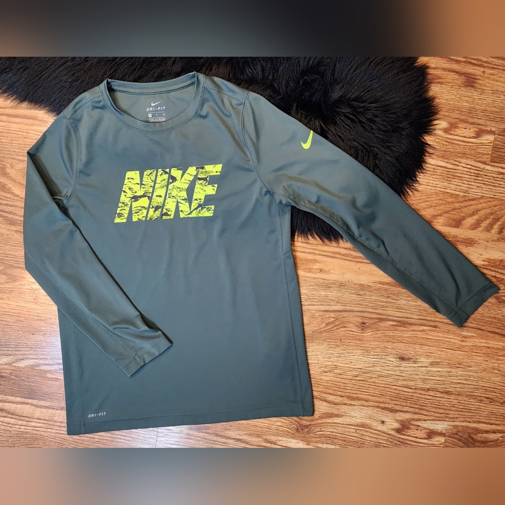Nike Green Long Sleeve Dri Fit Shirt Neon Logo Size XL